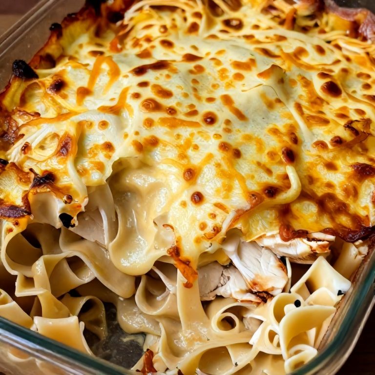 Easy Chicken Alfredo Pasta Bake